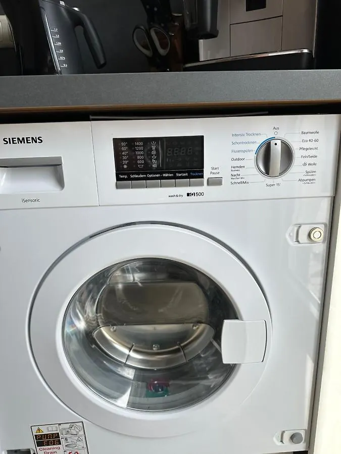 Traumhafte Haushaelfte Mit Kamin, Garten & Whirlpool Apartment Berlin